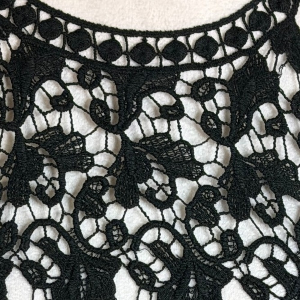 Black Crochet Lace Boho Halter Top Womens S Festival Goth Sheer Guipure Floral - Picture 3 of 11